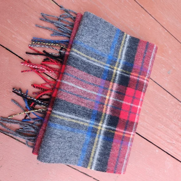 VIA CONDOTTI Roma Scarf Red Gray Plaid 100% Wool Tartan Made In Italy - Picture 2 of 8